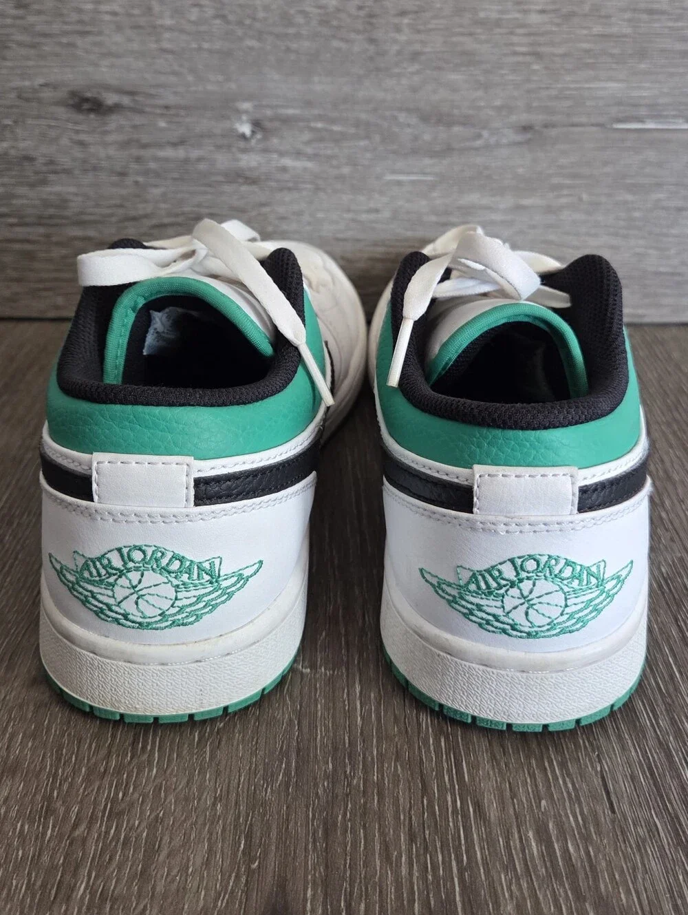 Air Jordan 1 Low Lucky Green White Black 553558-129 Men’s US 8